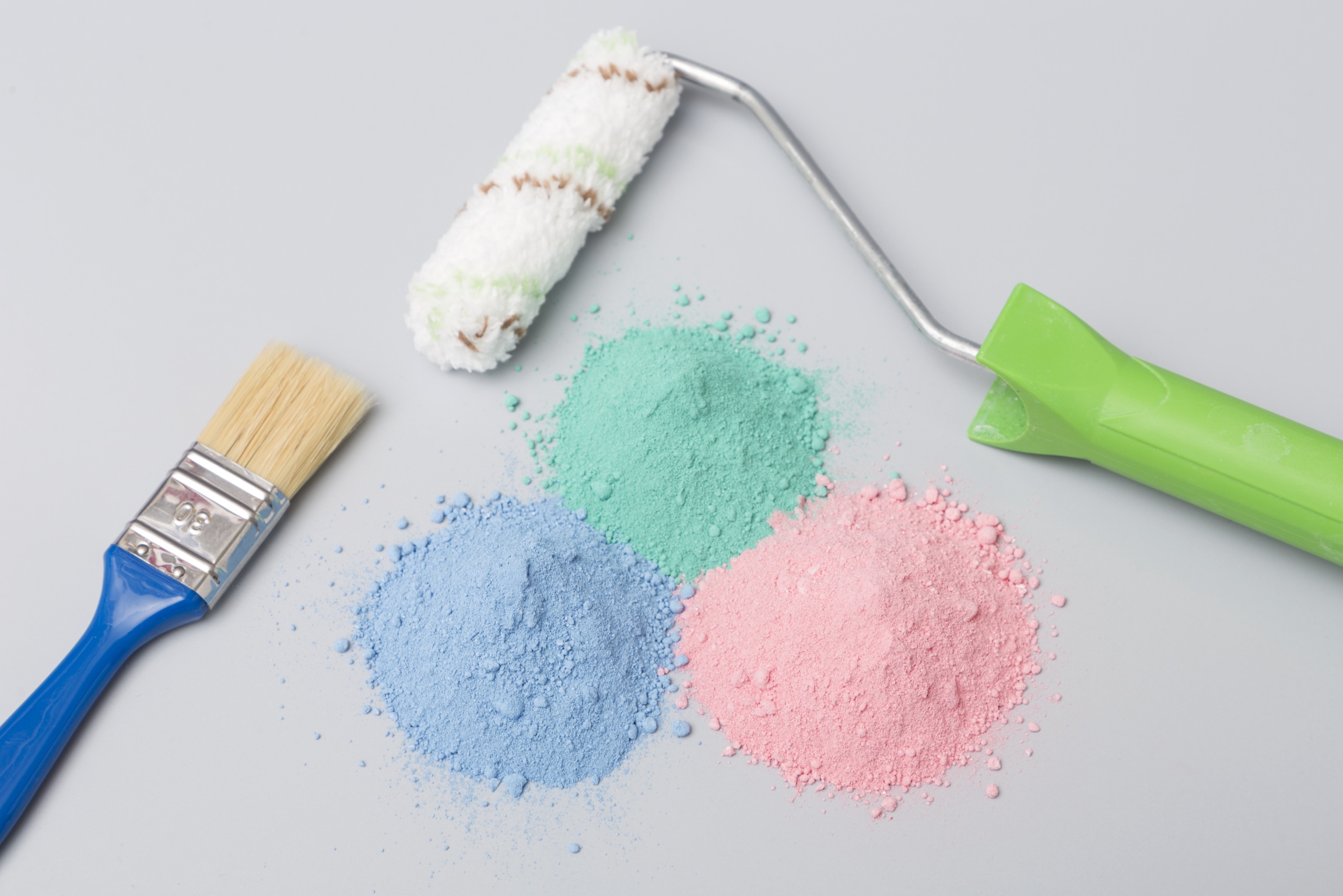 The new NEXIVA® product line can be used to make powder-form interior wall paints. 